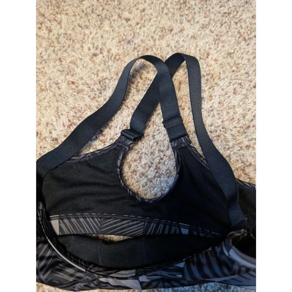 ROXY women's XS swim top, bikini top, Secure, surfing; sports bra, Adjustable